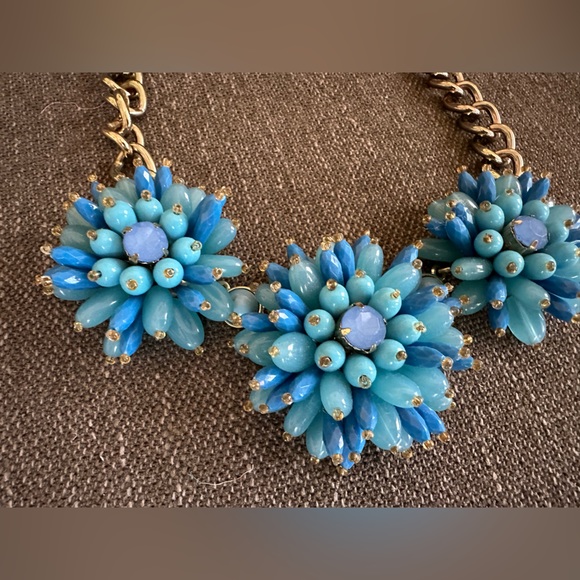 Banana Republic blue flower statement bib necklace with gold chain - 18 in - Picture 2 of 5